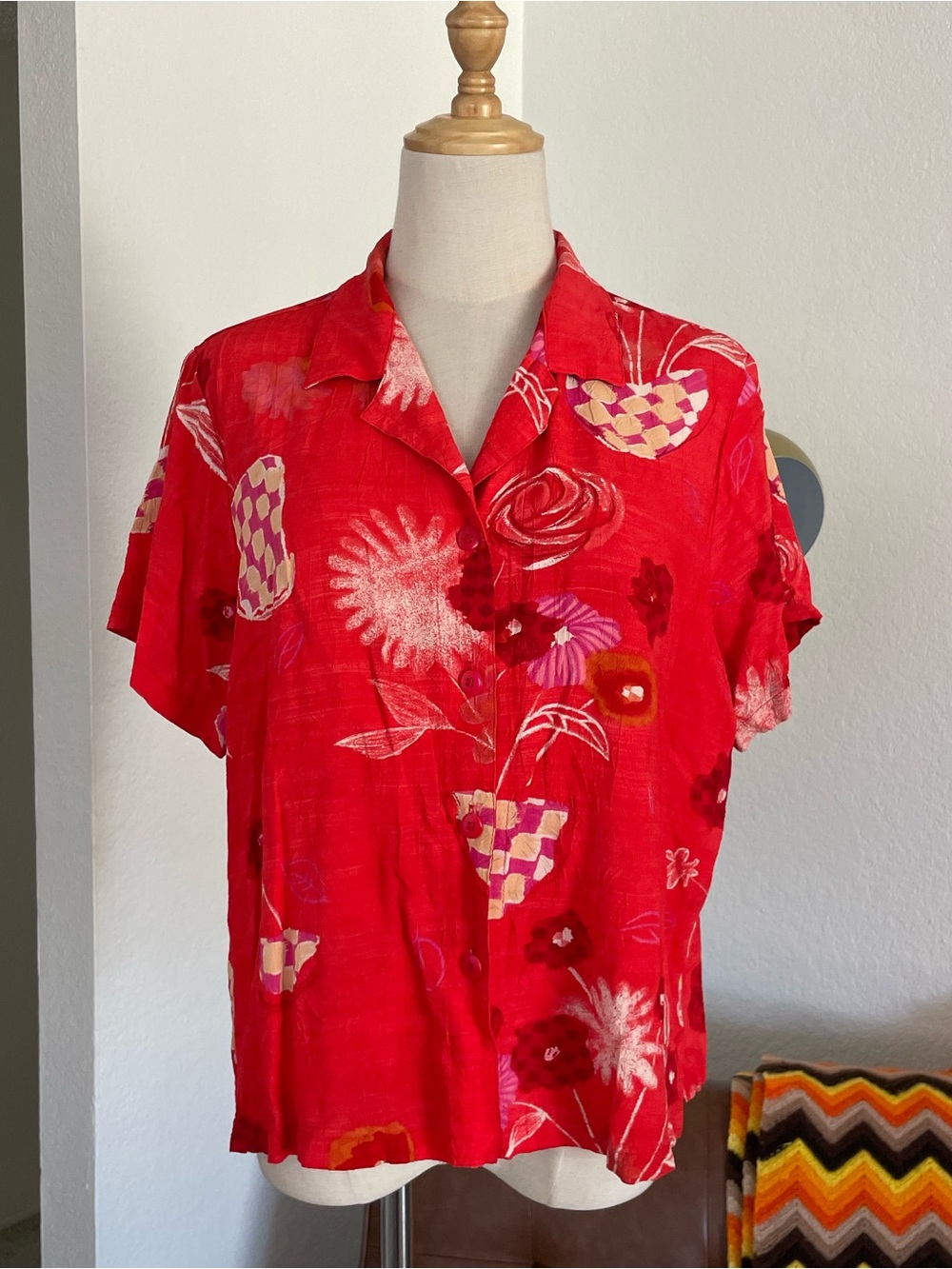 Vintage Jams World Tropical Floral Button Down Shirt